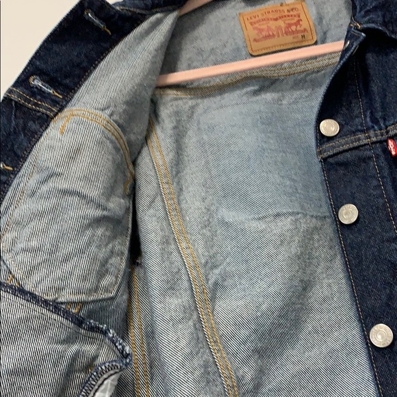 LEVI'S Logo Trucker Logo Denim jacket HOST PICK🎉🎊 - Picture 5 of 9